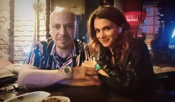 Pınar Saka'nın eşi aşka geldi!